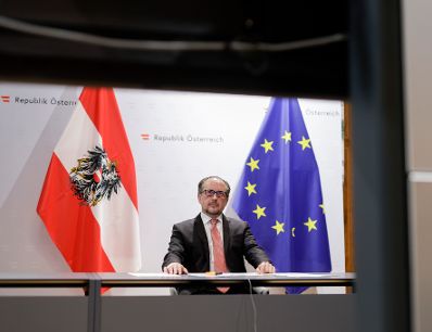 Am 19. Oktober 2021 nahm Bundeskanzler Alexander Schallenberg an der Videokonferenz zum bevorstehen Europ&auml;ischen Rat teil. Im Bild mit dem Pr&auml;sideten des Europ&auml;ischen Rats Charles Michel, der finnischen Premierministerin Sanna Marin, dem ungarischen Premier Viktor Orban und den Pr&auml;sidenten der bulgarischen Republik Rumen Radev.