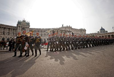 Am 26. Oktober 2021 hielt Bundeskanzler Alexander Schallenberg im Rahmen der Angelobung der Rekrutinnen und Rekruten des &ouml;sterreichischen Bundesheeres auf dem Wiener Heldenplatz eine Rede zum &Ouml;sterreichischen Nationalfeiertag.