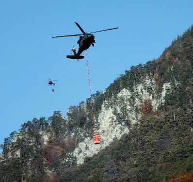 Am 28. Oktober 2021 besuchte Bundeskanzler Alexander Schallenberg das Waldbrand-Einsatzgebiet Reichenau an der Rax.