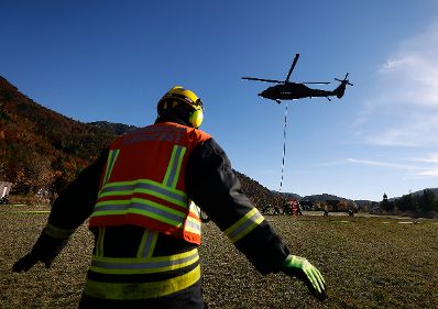 Am 28. Oktober 2021 besuchte Bundeskanzler Alexander Schallenberg das Waldbrand-Einsatzgebiet Reichenau an der Rax.