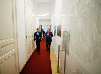 Am 29. Oktober 2021 empfing Bundeskanzler Alexander Schallenberg (l.) den Wiener B&uuml;rgermeister Michael Ludwig (r.).