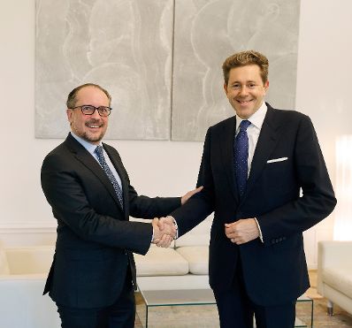 Am 29. Oktober 2021 empfing Bundeskanzler Alexander Schallenberg (l.) den WKO Pr&auml;sidenten Harald Mahrer (r.).