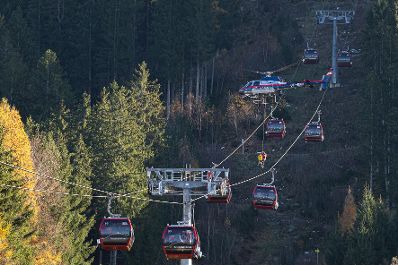 Am 12. November 2021 nahm Bundeskanzler Alexander Schallenberg im Rahmen seines Bundesl&auml;ndertags in Tirol an der Blackout&uuml;bung teil.