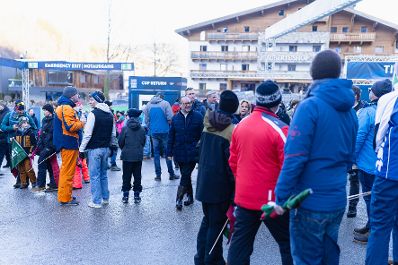 Am 4. Februar 2025 besuchte Bundeskanzler Alexander Schallenberg die Ski-Weltmeisterschaft in Saalbach.