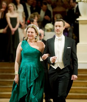 Am 26. J&auml;nner 2019 besuchte Bundesminister Gernot Bl&uuml;mel (r.) den Ball der Industrie und Technik. Im Bild mit Bundesministerin Karin Kneissl (l.)