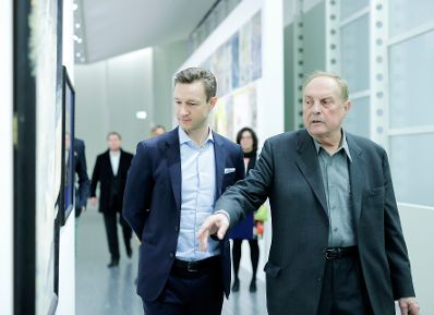 Am 31. J&auml;nner 2019 er&ouml;ffnete Bundesminister Gernot Bl&uuml;mel die Ausstellung "Feuerstelle.Attersee" im Belvedere 21.