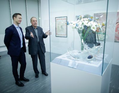 Am 31. J&auml;nner 2019 er&ouml;ffnete Bundesminister Gernot Bl&uuml;mel die Ausstellung "Feuerstelle.Attersee" im Belvedere 21.