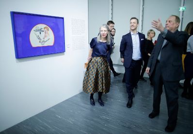 Am 31. J&auml;nner 2019 er&ouml;ffnete Bundesminister Gernot Bl&uuml;mel die Ausstellung "Feuerstelle.Attersee" im Belvedere 21.