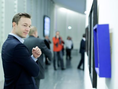 Am 31. J&auml;nner 2019 er&ouml;ffnete Bundesminister Gernot Bl&uuml;mel die Ausstellung "Feuerstelle.Attersee" im Belvedere 21.