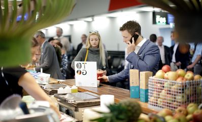 Am 24. Mai 2018 reiste Bundesminister Gernot Bl&uuml;mel (r.) anl&auml;sslich der Ausstellungser&ouml;ffnung im &Ouml;sterreich Pavillon auf der 16. Internationalen Architekturausstellung "La Biennale di Venezia" nach Venedig.