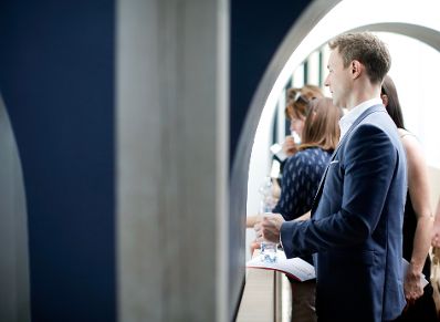 Am 24. Mai 2018 reiste Bundesminister Gernot Bl&uuml;mel (im Bild) anl&auml;sslich der Ausstellungser&ouml;ffnung im &Ouml;sterreich Pavillon auf der 16. Internationalen Architekturausstellung "La Biennale di Venezia" nach Venedig.