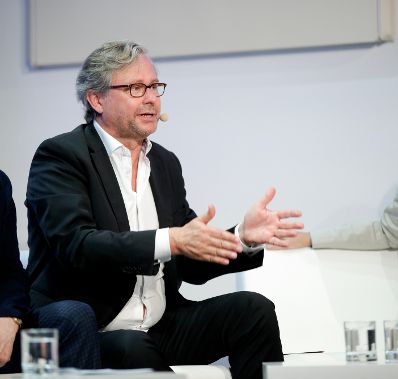 Am 8. Juni 2018 setzte Bundesminister Gernot Bl&uuml;mel seine Teilnahme am medienpolitischen Diskurs &quot;MedienEnquete&quot; fort. Im Bild der ORF-Generaldirektor Alexander Wrabetz.