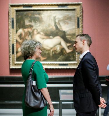 Am 25. Juni 2018 nahm Bundesminister Gernot Bl&uuml;mel (r.) an der Pressekonferenz zum Kulturprogramm des &ouml;sterreichischen EU-Ratsvorsitzes teil. Im Bild mit der Generaldirektorin des Kunsthistorischen Museums Sabine Haag (l.).