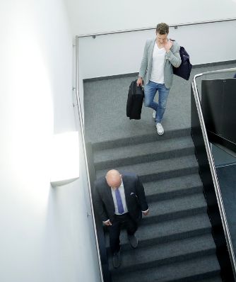 Am 17. Juli 2018 reiste Bundesminister Gernot Bl&uuml;mel (r.) anl&auml;sslich der Er&ouml;ffnung der Bregenzer Festspiele nach Bregenz.
