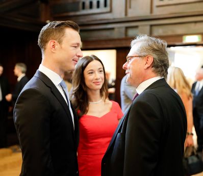 Am 27. Juli 2018 setzte Bundesminister Gernot Bl&uuml;mel (l.) seine Reise nach Salzburg anl&auml;sslich der Er&ouml;ffnung der Salzburger Festspiele fort.