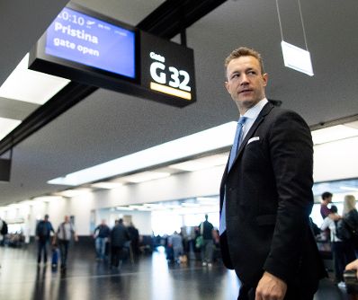 Am 27. September 2018 reiste Bundesminister Gernot Bl&uuml;mel (im Bild) in den Kosovo.