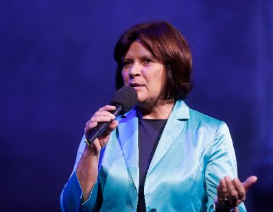 Am 5. November 2018 verlieh Bundesminister Gernot Bl&uuml;mel den &quot;&Ouml;sterreichischen Buchpreis 2018&quot; an Daniel Wisser. Im Bild die Pr&auml;sidentin der Arbeiterkammer Wien Renate Anderl.