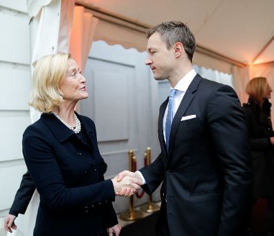 Am 10. November 2018 nahm Bundesminister Gernot Bl&uuml;mel (r.) am Festakt anl&auml;sslich der Er&ouml;ffnung des Hauses der Geschichte teil. Im Bild mit der Generaldirektorin der &Ouml;sterreichischen Nationalbibliothek Johanna Rachinger (l.).