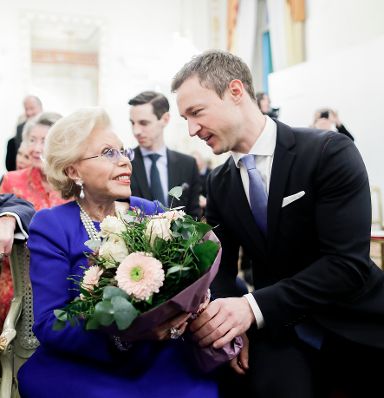 Am 23. November 2018 &uuml;berreichte Bundesminister Gernot Bl&uuml;mel (r.) das &Ouml;sterreichische Ehrenkreuz f&uuml;r Wissenschaft und Kunst an Heidi Go&euml;ss-Horten (l.).