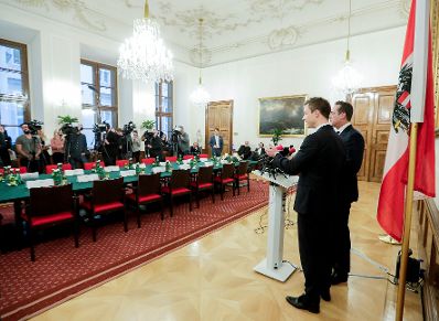Am 29. November 2018 luden Bundesminister Gernot Bl&uuml;mel (l.) und Vizekanzler Heinz-Christian Strache (r.) zu den ersten &bdquo;Fernsehgespr&auml;chen&ldquo; mit den Verantwortlichen der TV-Sender.