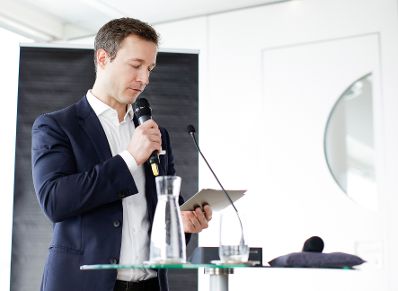 Am 6. Dezember 2018 fand im Ringturm eine Pressekonferenz zur Bekanntgabe der Nominierung des &Ouml;sterreichischen Filmpreises 2019 statt. Im Bild Bundesminister Gernot Bl&uuml;mel.