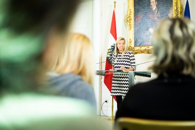Am 17. J&auml;nner 2019 nahmen Bundesministerin Juliane Bogner-Strau&szlig; (im Bild), Bundesministerin Karin Kneissl und Staatssekret&auml;rin Karoline Edtstadler an einer Pressekonferenz zum Thema &bdquo;Gewalt- und Opferschutz &ndash; Ma&szlig;nahmen f&uuml;r mehr Frauensicherheit&ldquo; teil.