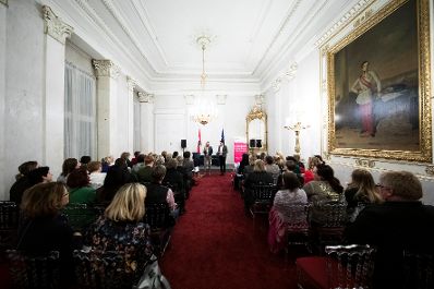 Am 28. J&auml;nner 2019 nahm Bundesministerin Juliane Bogner-Strau&szlig; (l.) an einem Kamingespr&auml;ch mit den Bundesb&auml;uerinnen teil. Im Bild mit Andrea Schwarzmann (r.).