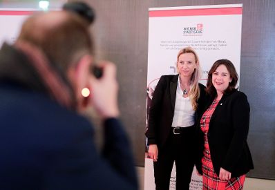 Am 29. J&auml;nner 2019 verlieh Bundesministerin Juliane Bogner-Strau&szlig; die Zertifikate f&uuml;r familienfreundliche Unternehmen.