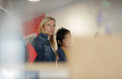 Am 4. Februar 2019 reiste Bundesministerin Juliane Bogner-Strau&szlig; anl&auml;sslich eines Bundesl&auml;ndertags ins Burgenland. Im Bild zu Besuch bei dem neuen STEP G&auml;stehaus.