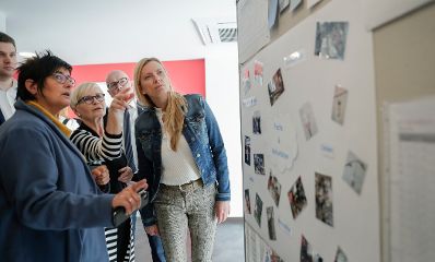 Am 4. Februar 2019 reiste Bundesministerin Juliane Bogner-Strau&szlig; anl&auml;sslich eines Bundesl&auml;ndertags ins Burgenland. Im Bild zu Besuch bei dem neuen STEP G&auml;stehaus.