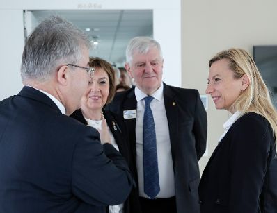 Am 6. Februar 2019 empfing Bundesministerin Juliane Bogner-Strau&szlig; (im Bild) die Pr&auml;sidentin des Lions Club International Gudrun Yngvadottir in ihrem B&uuml;ro.