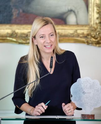 Am 12. Februar 2018 gab Bundesministerin Juliane Bogner-Strau&szlig; (im Bild) eine Pressekonferenz zum Thema "500. Partner im Netzwerk Unternehmen f&uuml;r Familien".