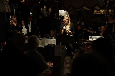 Am 12. Februar 2019 hielt Bundesministerin Juliane Bogner-Strau&szlig; Gru&szlig;worte bei der &bdquo;Happy Birthday Damenwahl Celebration&ldquo; der European Union of Women.