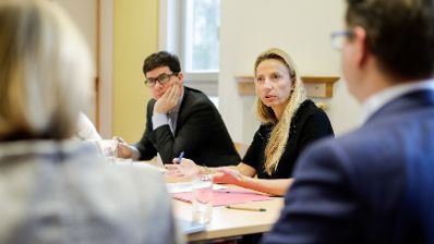 Am 7. M&auml;rz 2019 nahm Bundesministerin Juliane Bogner-Strau&szlig; am Round Table zum Thema "Chronisch kranke Sch&uuml;ler" teil.