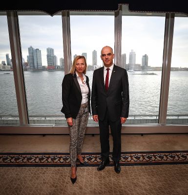 Am 12. M&auml;rz 2019 reiste Bundesministerin Juliane Bogner-Strau&szlig; (l.) nach New York zur Frauenstatuskommission der Vereinten Nationen. Im Bild mit dem Vorsteher des Eidgen&ouml;ssischen Departements des Innern Alain Berset (r.).