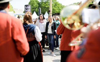 Am 01. Mai 2019 lud Bundesministerin Juliane Bogner-Strau&szlig; l&auml;dt gemeinsam mit Bundesministerin Elisabeth K&ouml;stinger zu einem Familienfest im Schlossgarten Sch&ouml;nbrunn ein.