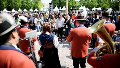 Am 01. Mai 2019 lud Bundesministerin Juliane Bogner-Strau&szlig; l&auml;dt gemeinsam mit Bundesministerin Elisabeth K&ouml;stinger zu einem Familienfest im Schlossgarten Sch&ouml;nbrunn ein.
