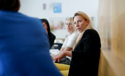 Am 10. Mai 2019 reiste Bundesministerin Juliane Bogner-Strau&szlig; anl&auml;sslich eines Bundesl&auml;ndertags nach Graz. Im Bild zu Besuch im SOS Kinderdorf St&uuml;bing.