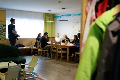 Am 10. Mai 2019 reiste Bundesministerin Juliane Bogner-Strau&szlig; anl&auml;sslich eines Bundesl&auml;ndertags nach Graz. Im Bild zu Besuch im SOS Kinderdorf St&uuml;bing.