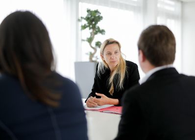 Am 13. Mai 2019 empfing Bundesministerin Juliane Bogner-Strau&szlig; (m.) die Landjugend &Ouml;sterreich zu einem Gespr&auml;ch.