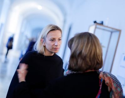 Am 16. Mai 2019 hielt Bundesministerin Juliane Bogner-Strau&szlig; (l.) die Keynote bei den Praeveniere Gesundheitstagen.