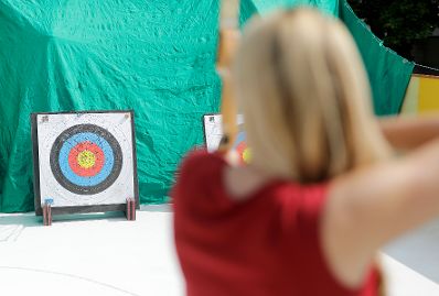 Am 18. Mai 2019 besuchte Bundesministerin Juliane Bogner-Strau&szlig; das Spielefest des Burgenl&auml;ndischen Familienbund.