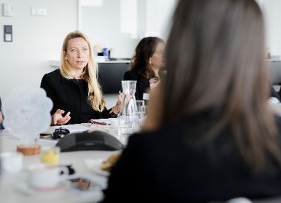 Am 21. Mai 2019 nahm Bundesministerin Juliane Bogner-Strau&szlig; (l.) am Female Executive Breakfast teil.
