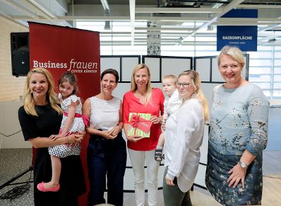 Am 4. Juni 2018 reiste Bundesministerin Juliane Bogner-Strau&szlig; (m.) im Zuge eines Bundesl&auml;ndertags nach K&auml;rnten. Im Bild beim Besuch als Podiumsgast bei Business Frauen Center - IKEA Fr&uuml;hst&uuml;ck "Mama im Management - Karriere &amp; Familie machbar...?"