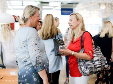 Am 4. Juni 2018 reiste Bundesministerin Juliane Bogner-Strau&szlig; (2.v.r.) im Zuge eines Bundesl&auml;ndertags nach K&auml;rnten. Im Bild beim Besuch als Podiumsgast bei Business Frauen Center - IKEA Fr&uuml;hst&uuml;ck "Mama im Management - Karriere &amp; Familie machbar...?"