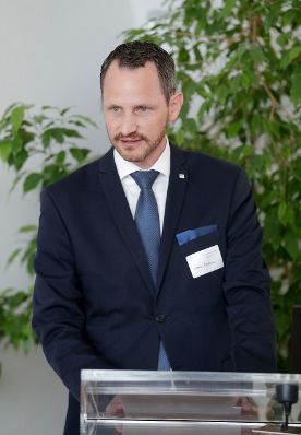 Am 25. Juni 2018 nahm Bundesministerin Juliane Bogner-Strau&szlig; an der Veranstaltungsreihe "Gleichstellung im Gespr&auml;ch" teil. Im Bild Bernhard Heneis, Head of Sustainability &amp; Reporting der OMV.
