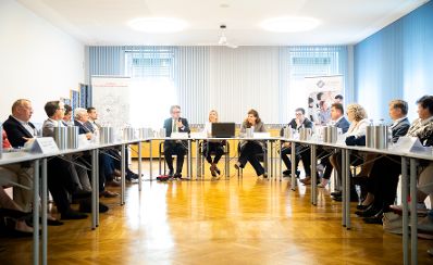 Am 31. August 2018 reiste Bundesministerin Juliane Bogner-Strau&szlig; im Zuge eines Bundesl&auml;ndertags in die Steiermark. Im Bild beim Vernetzungstreffen mit der Gesundheits- und Pflegebranche.