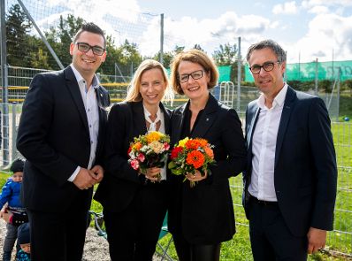 Am 24. September 2018 reiste Bundesministerin Juliane Bogner-Strau&szlig; (m.l.) anl&auml;sslich eines Bundesl&auml;ndertags nach Nieder&ouml;sterreich. Im Bild mit dem B&uuml;rgermeister von Melk Patrick Strobl (l.) beim Besuch der "Tagesbetreuung Melk".