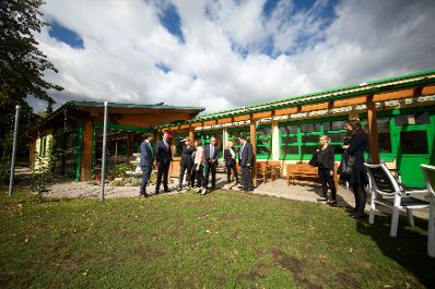 Am 24. September 2018 reiste Bundesministerin Juliane Bogner-Strau&szlig; anl&auml;sslich eines Bundesl&auml;ndertags nach Nieder&ouml;sterreich. Im Bild beim Besuch der Tagesst&auml;tte f&uuml;r Behinderte in Sankt P&ouml;lten.