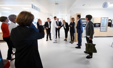 Am 24. September 2018 reiste Bundesministerin Juliane Bogner-Strau&szlig; anl&auml;sslich eines Bundesl&auml;ndertags nach Nieder&ouml;sterreich. Im Bild beim Besuch der Firma Markas im Uniklinikum in Sankt P&ouml;lten.